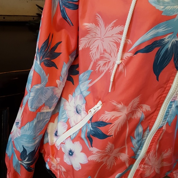 American Eagle Outfitters Jackets & Blazers - 🍃🌺 American Eagle Island windbreaker